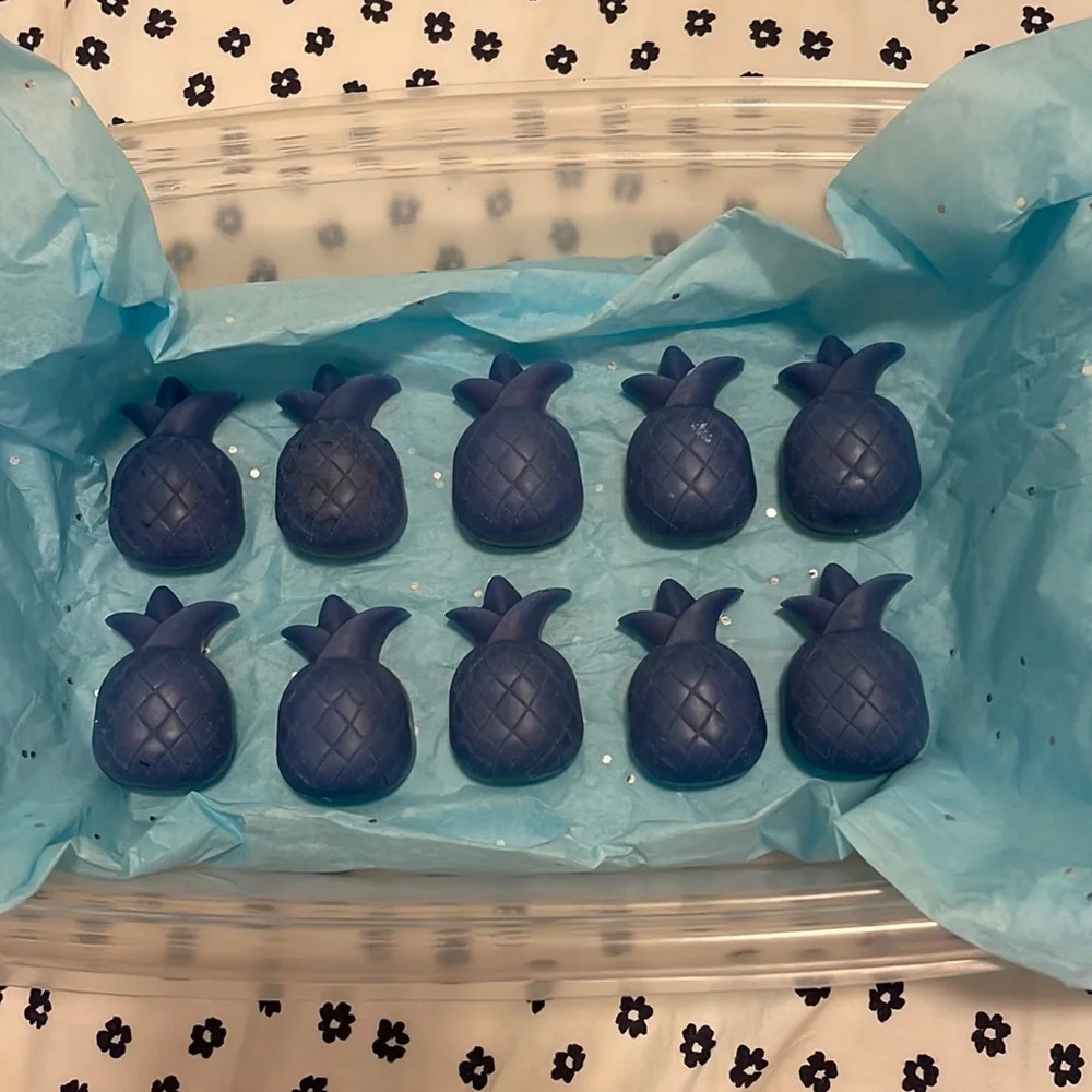 Ten Homemade Candle Melts-Crisp Breeze